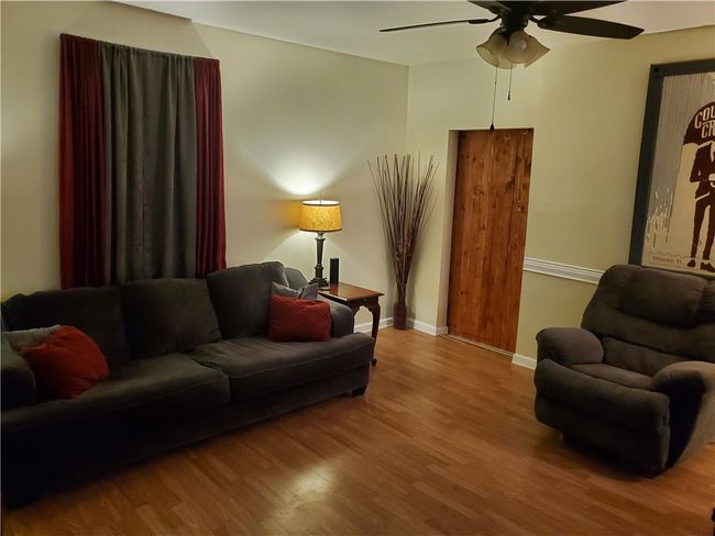 913 Amherst St, House other with 3 bedrooms, 2 bathrooms and 2 parking in Pittsburgh PA | Image 8