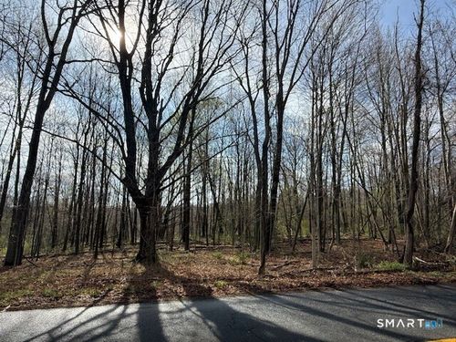 350 Deercliff Rd, Avon, CT, 06001-2825 | Card Image