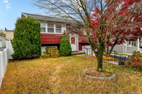 494 Franklin St, Port Chester, NY, 10573-3523 | Card Image