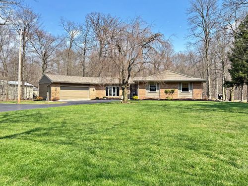 2945 W State Route 18, Tiffin, OH, 44883-8996 | Card Image