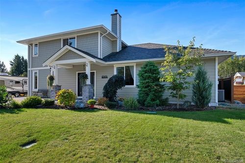 168 Edgewood Dr, Lake Cowichan, BC, V0R2G0 | Card Image