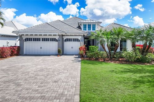 5052 Martinique Dr, NAPLES, FL, 34113-8165 | Card Image