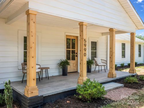 5990 S Nc 9 Hwy, Tryon, NC, 28782-6748 | Card Image