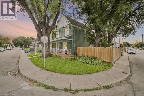 12 Francis St, Hamilton, ON, L8L3V1 | Card Image
