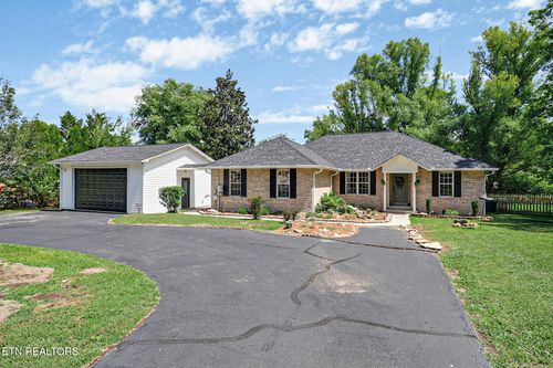 4028 Lone Wolf Cir, Crossville, TN, 38572-6565 | Card Image