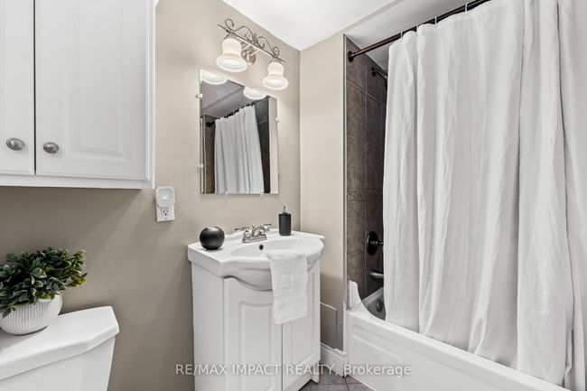 1158 Weller St, House other with 6 bedrooms, 2 bathrooms and 4 parking in Peterborough ON | Image 21