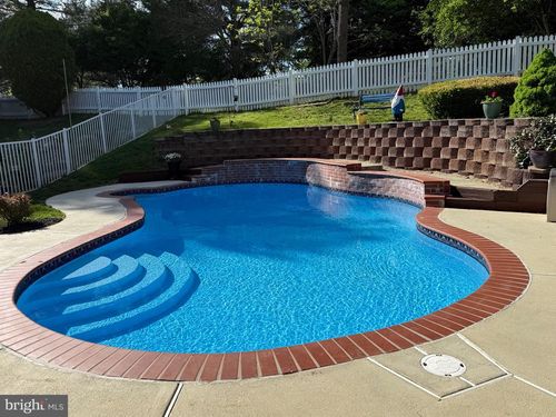 783 Bowling Green Rd, FRONT ROYAL, VA, 22630-7413 | Card Image