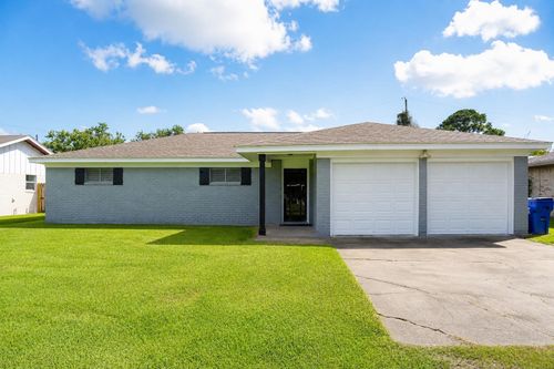 3103 California Street, Nederland, TX, 77627 | Card Image