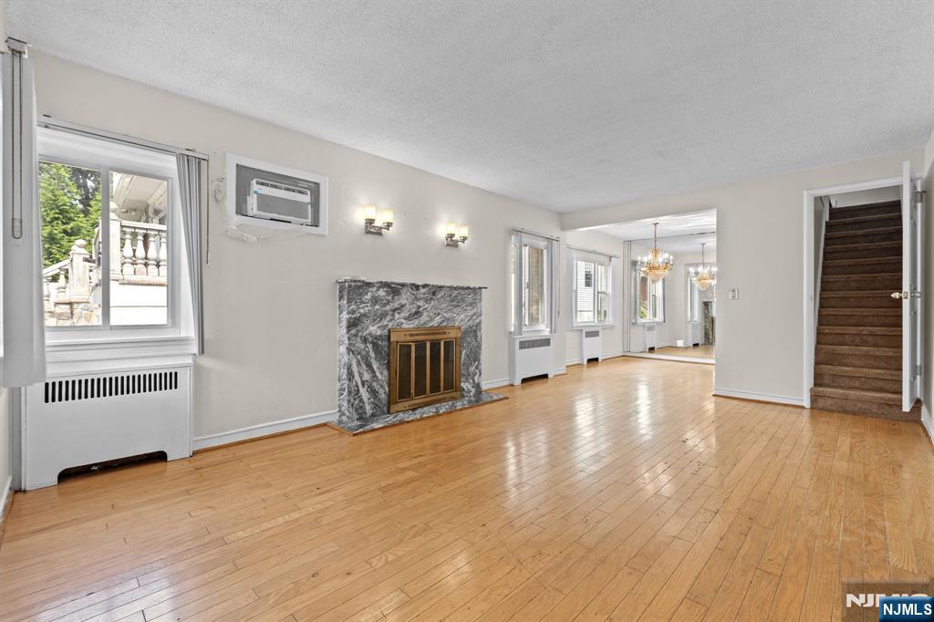 Residential Lease in Cliffside Park