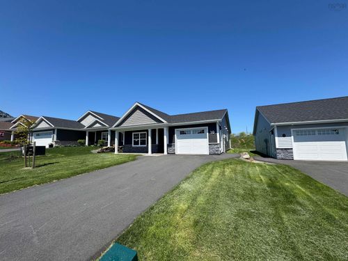 10 Elizabeth Ave, Garlands Crossing, NS, B0N | Card Image