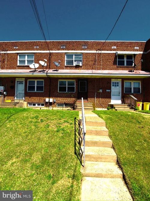 3717 Schleicher Ave, PENNSAUKEN, NJ, 08110-6427 | Card Image