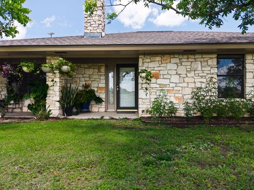 120 Rae Ln, Jarrell, TX, 76537-1683 | Card Image