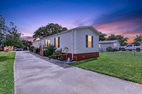 118 Sweet Bay St, Rockport, TX, 78382-7692 | Card Image