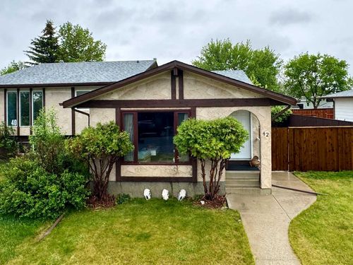 42 Selkirk Rd W, Lethbridge, AB, T1K4N6 | Card Image