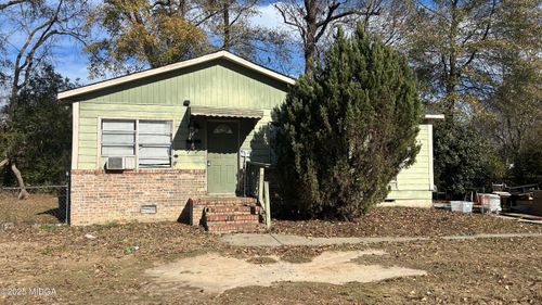 2621 Village Green Ln, Macon, GA, 31206-8219 | Card Image