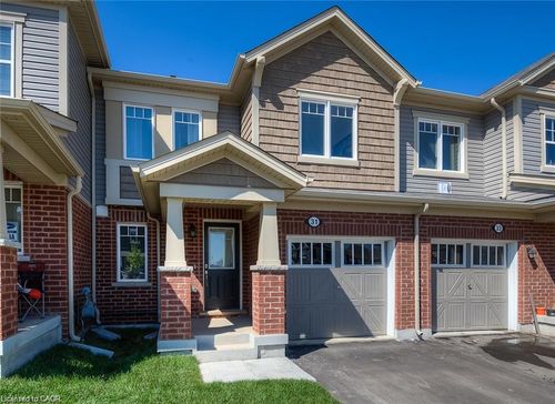 31 Arbourview Crescent, Kitchener, ON, N2R0K4 | Card Image