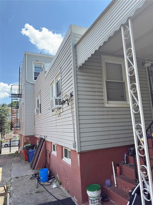 65 Perry Ave, Maspeth, NY, 11378-2439 | Card Image