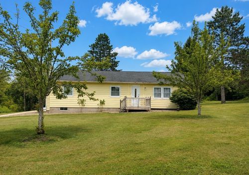 10135 Sampson Rd, Erie, PA, 16509-5717 | Card Image