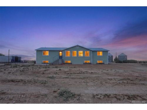32189 County Road 16, Keenesburg, CO, 80643-8808 | Card Image