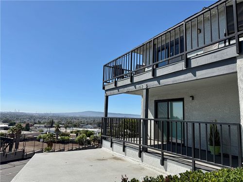 128-2599 Walnut Ave, Signal Hill, CA, 90755-3666 | Card Image