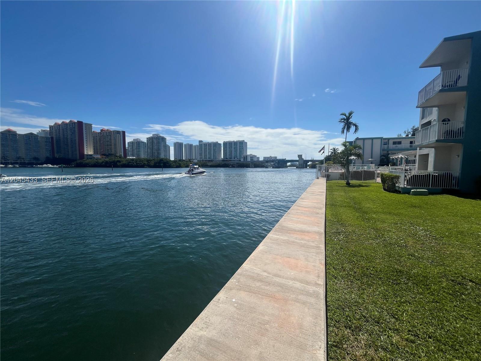 Residential Lease in North Miami Beach 2