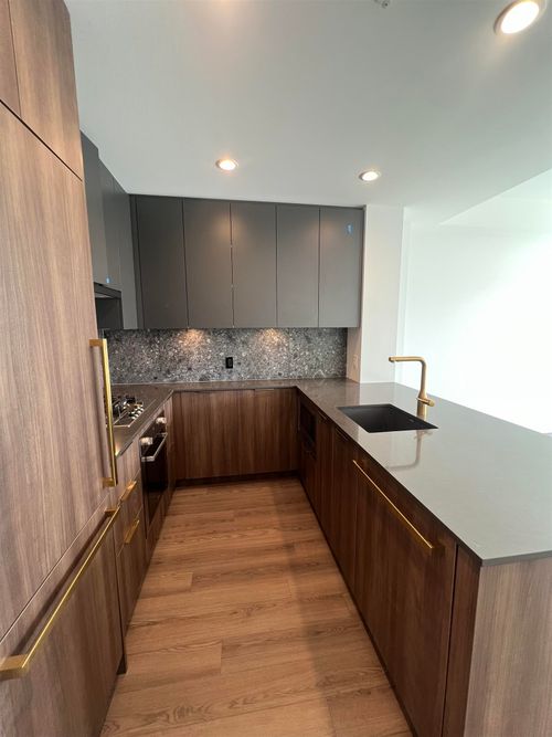 409-2385 Emery Crt, North Vancouver, BC, V7J0G1 | Card Image