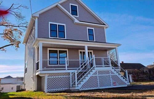 31 Niagara St, Fall River, MA, 02721-2739 | Card Image