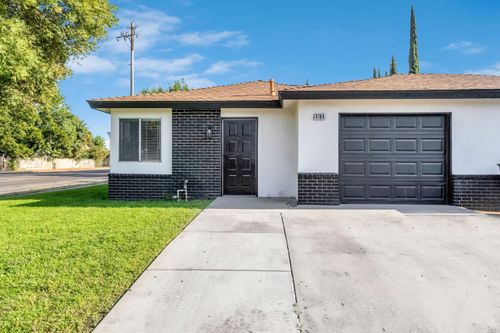 4194 N Cornelia Avenue, Fresno, CA, 93722 | Card Image