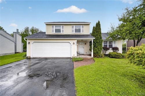 8272 Coconut Tree Drive, Clay, NY, 13090 | Card Image