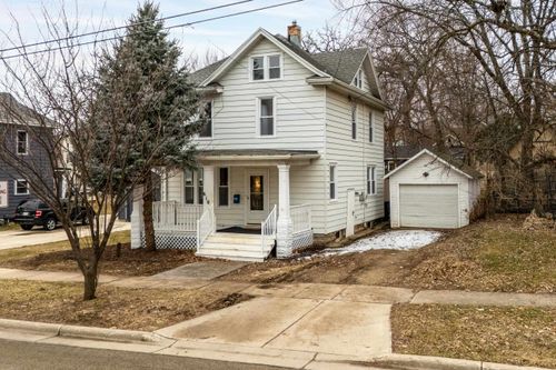 616 S Page St, Stoughton, WI, 53589-2450 | Card Image