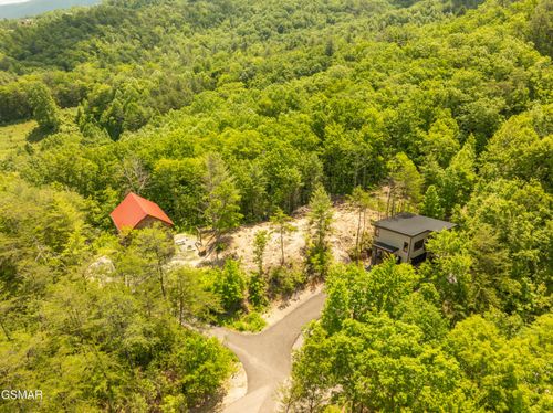 111/113 Little Round Top Lane, Sevierville, TN, 37876 | Card Image