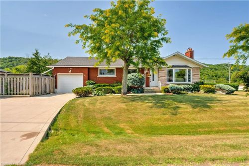 224 Glenholme Ave, Stoney Creek, ON, L8E5K1 | Card Image