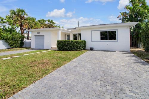 7557 Mutiny Ave, North Bay Village, FL, 33141-4332 | Card Image