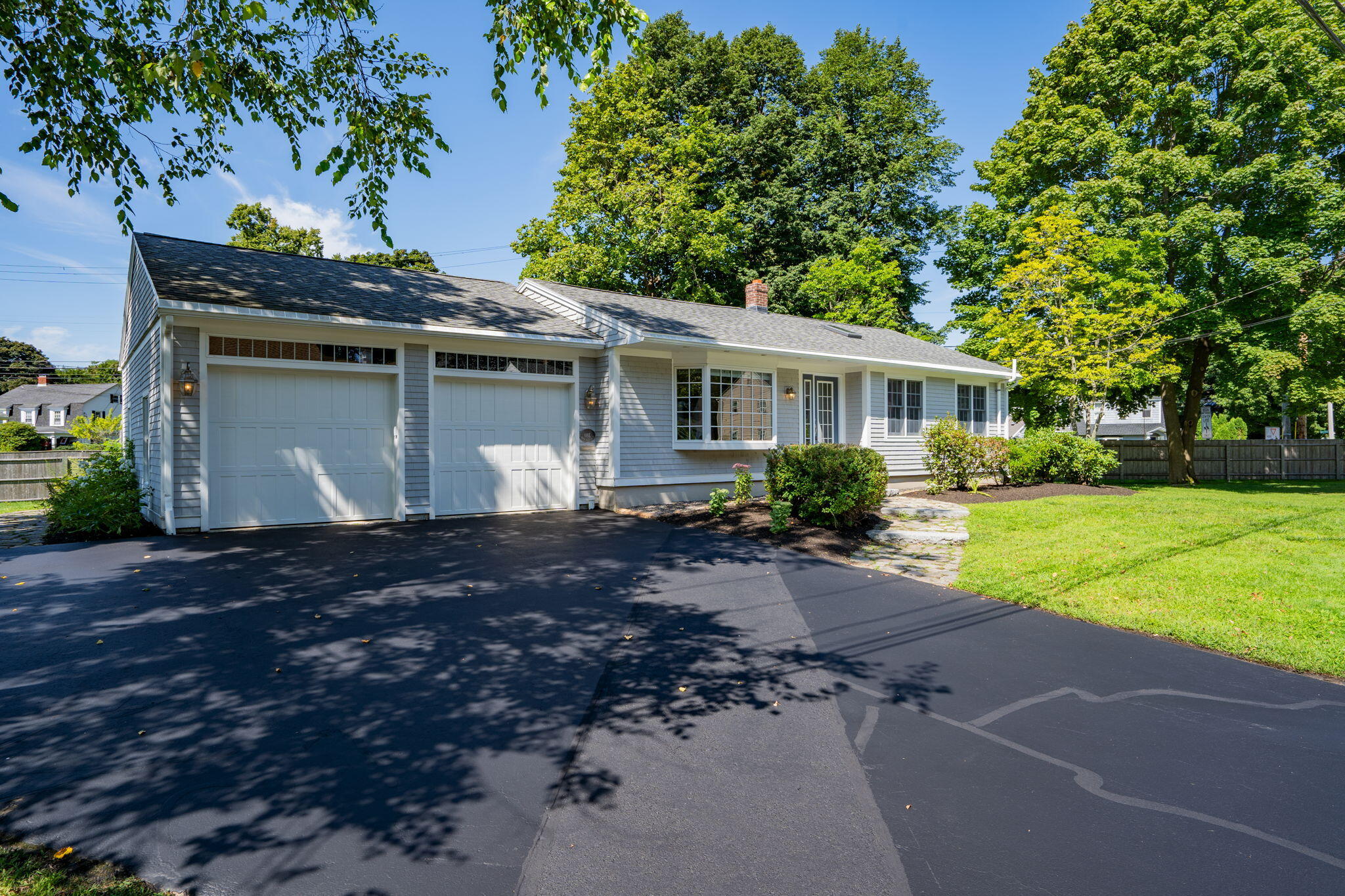 Andrews Ave, Falmouth, ME 04105