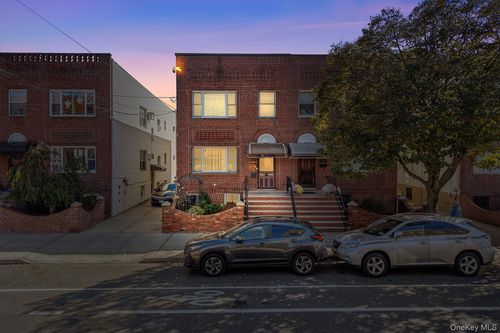6613 10th Ave, Brooklyn, NY, 11219-5802 | Card Image
