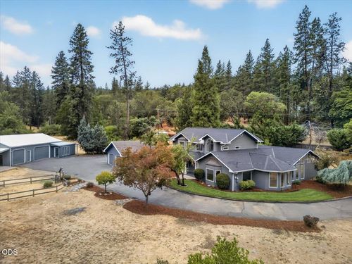 791 N 5th St, Jacksonville, OR, 97530-9022 | Card Image