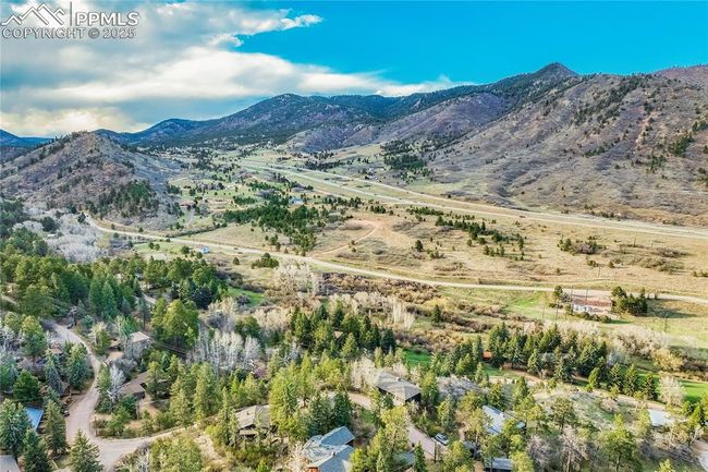 9610 Mohawk Trl, House other with 3 bedrooms, 2 bathrooms and 2 parking in Cascade CO | Image 30