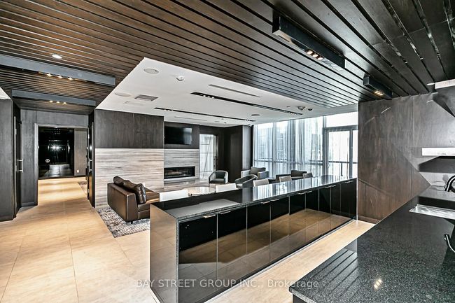 1211 - 2 Sonic Way, Condo with 2 bedrooms, 2 bathrooms and 1 parking in North York ON | Image 34