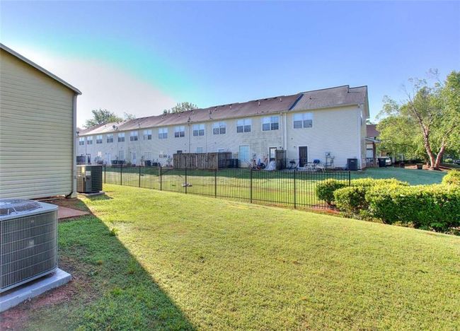 2326 Nicole Dr, Townhouse with 3 bedrooms, 3 bathrooms and null parking in Hampton GA | Image 38