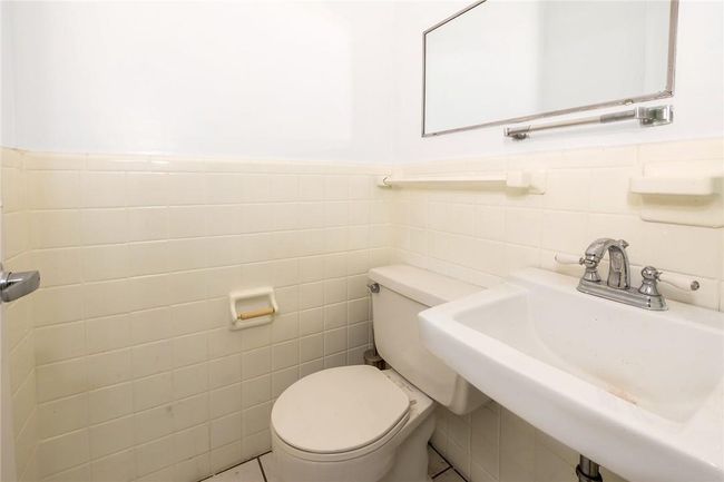 STE-1G - 12 Old Mamaroneck Rd, Home with 0 bedrooms, 0 bathrooms and 1 parking in White Plains NY | Image 12