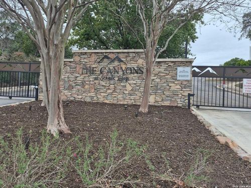 10727 Kendall Cyn, San Antonio, TX, 78255-3647 | Card Image