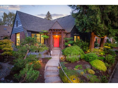 2706 Ne Ainsworth St, Portland, OR, 97211-6155 | Card Image