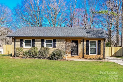 10201 Arbordale Ave, Charlotte, NC, 28215-9682 | Card Image