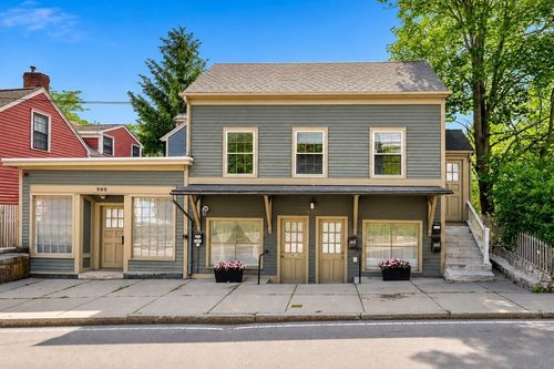 7-983-989 Chestnut St, Newton, MA, 02464-1101 | Card Image