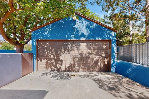 213 Amherst Dr Se, Albuquerque, NM, 87106-1401 | Card Image