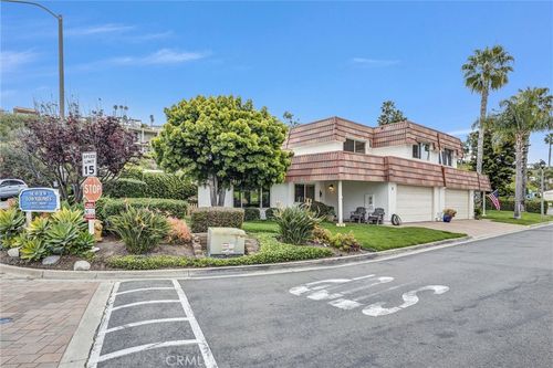 83-1 Vista Del Ponto, San Clemente, CA, 92672-3153 | Card Image