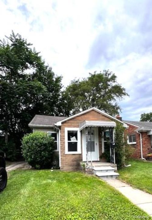 27375 Groveland St, Madison Heights, MI, 48071-3305 | Card Image
