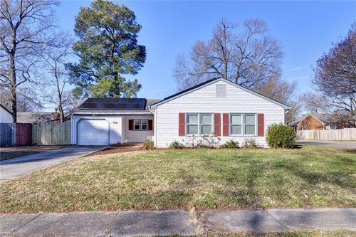 10 Lake Walk Xing, Hampton, VA, 23666-5534 | Card Image