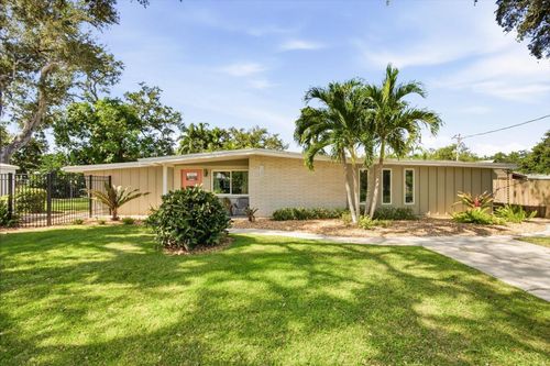120 29th St W, Bradenton, FL, 34205-4214 | Card Image