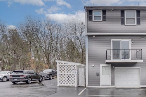 45-1215 Pawtucket Blvd, Lowell, MA, 01854-1065 | Card Image
